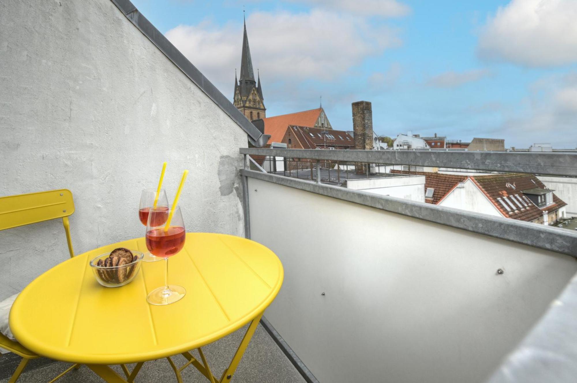 Mittendrin - Apartment Mit 2 Balkonen Sehr Zentral Flensburg Luaran gambar
