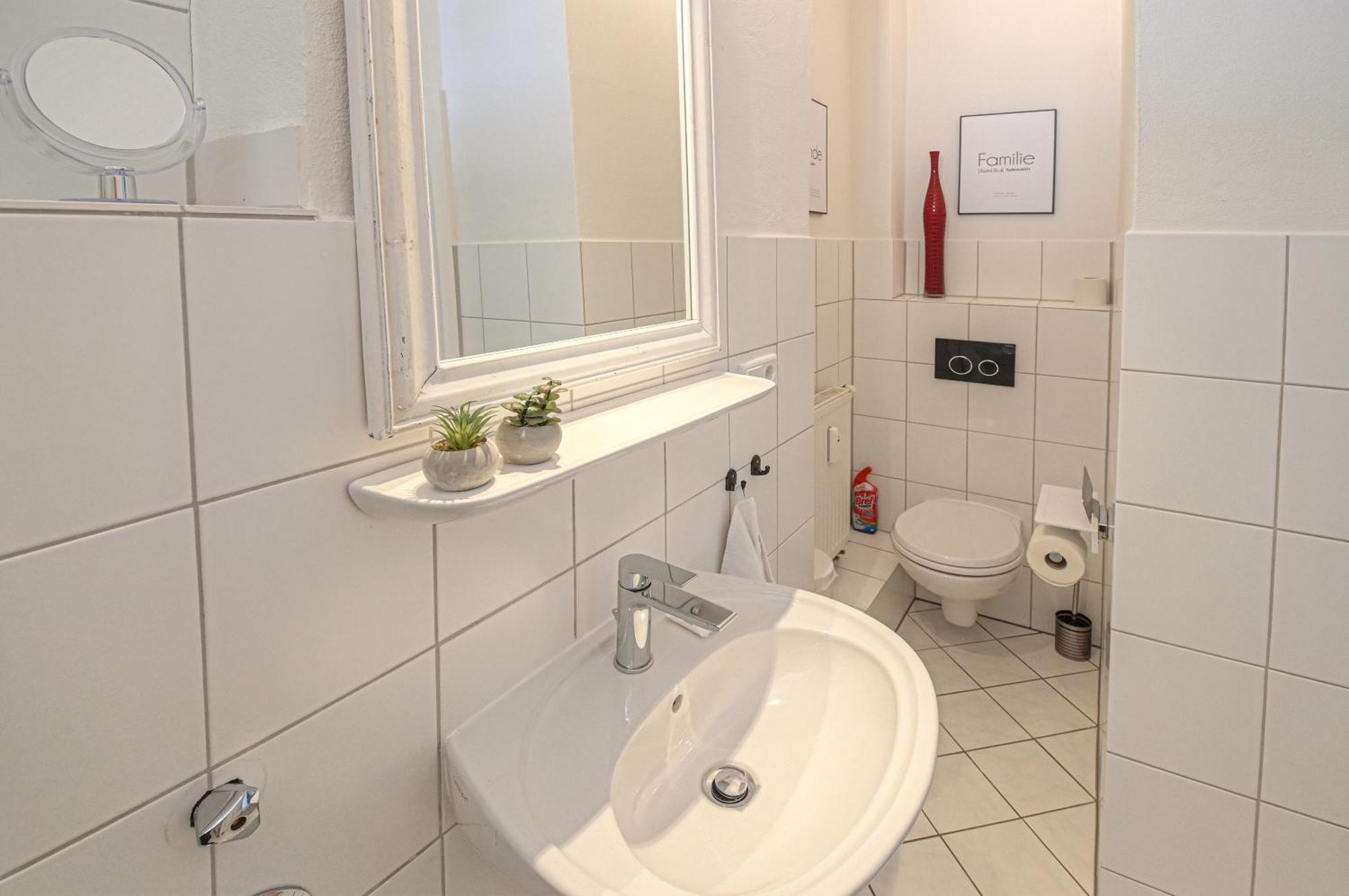 Mittendrin - Apartment Mit 2 Balkonen Sehr Zentral Flensburg Luaran gambar